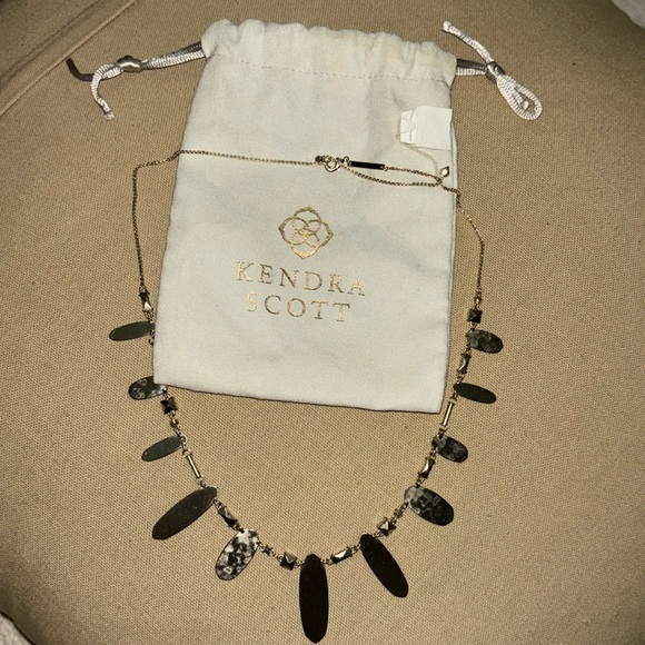 Kendra Scott Jewelry - Kendra Scott necklace